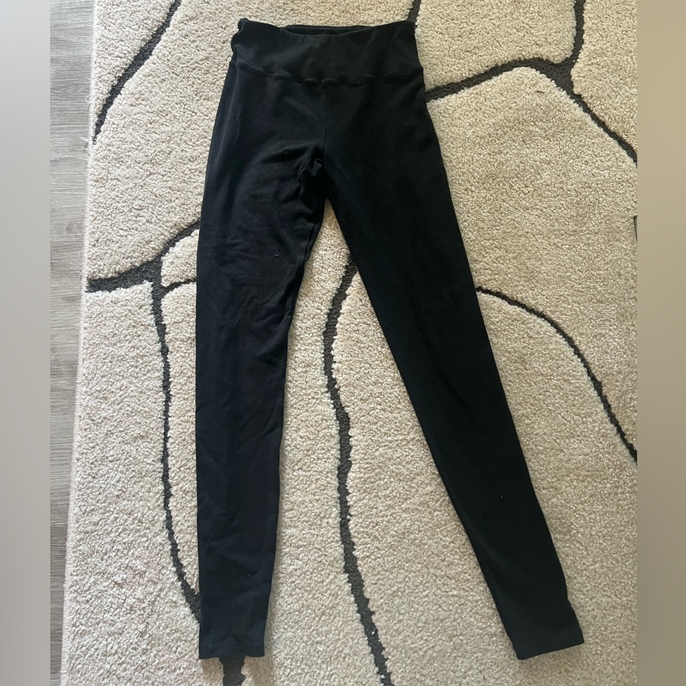 Skims outdoor leggings in washed onyx size s